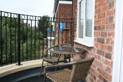 Hostal Barons Court