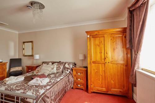 Hostal Barons Court