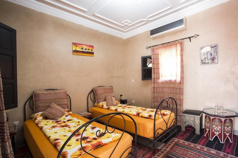 Riad Losra