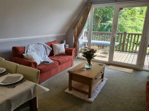 10 Valley View Lodge