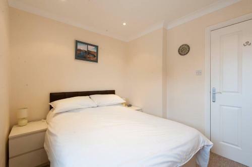 Lighthouse View 2 Bed Duplex Penthouse Apartment