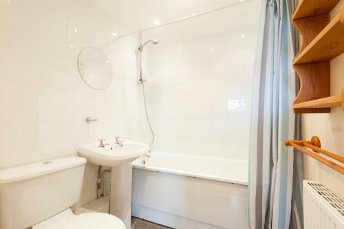 Lighthouse View 2 Bed Duplex Penthouse Apartment
