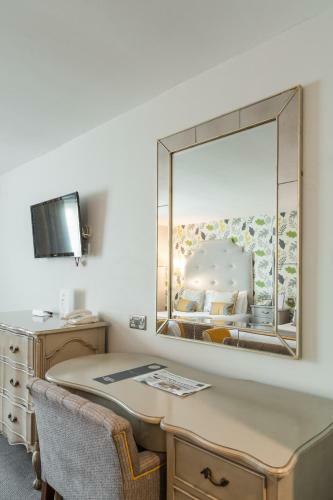 Thornton Hall Hotel & Spa