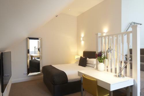 The Bell Inn Hotel
