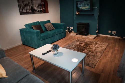 Apartamento Ideal House In Sittingbourne Parking -24-7 Checkin