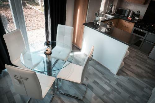 Apartamento Ideal House In Sittingbourne Parking -24-7 Checkin