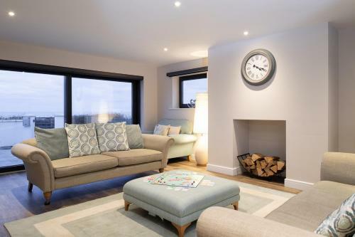 Kingsdown Villa Sleeps 10 With Wifi