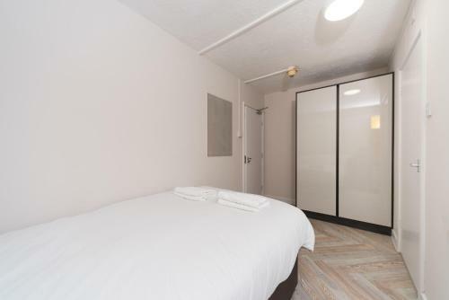 Apartamento Nice Ensuite Room - Good Area - Quick Links Central