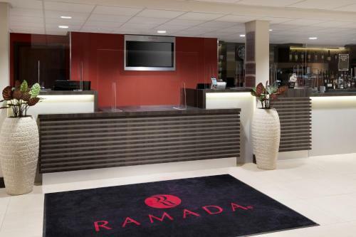 Hotel Ramada By Wyndham Leeds East