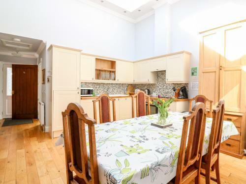 Courtyard Cottage, Letham