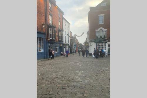 Modern 1 Bed Apartment Uphill Lincoln
