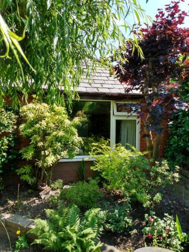 Hollingworth Lake Bed And Breakfast