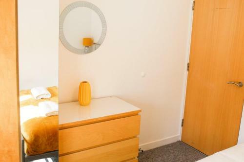 Two Bedroom Liverpool Apartment By Top House