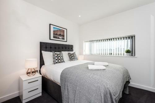 Beautiful Dockfront Apartment
