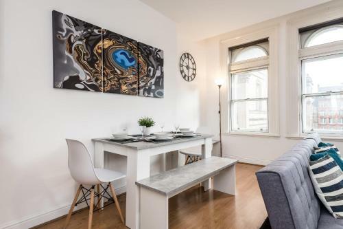 Apartamento Superb Location, Lovely And Bright 2 Bed