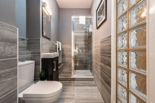 Apartamento Superb Location, Lovely And Bright 2 Bed