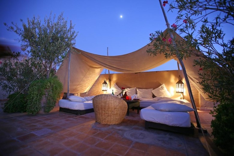 Riad O2