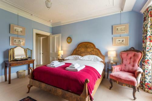 Llyswen Chateau Sleeps 18 With Wifi