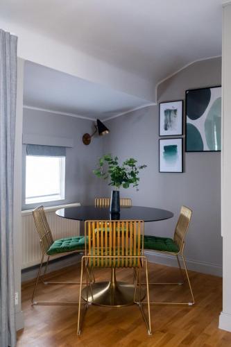 Holiday Home Cheval Place