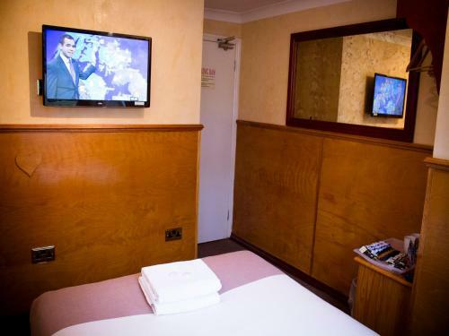 Cricklewood Lodge Hotel