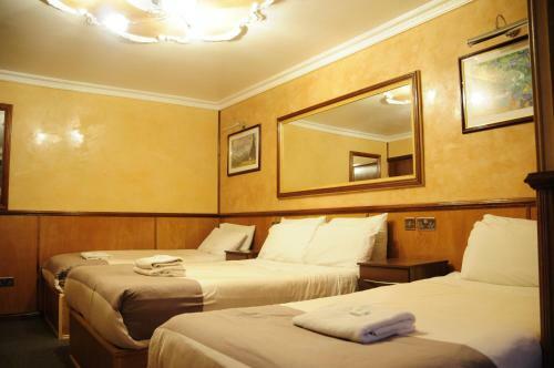 Cricklewood Lodge Hotel