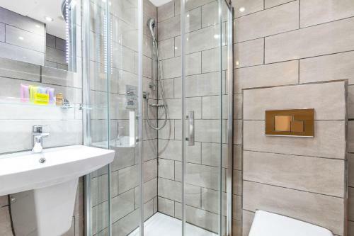 Hotel Shepherds Bush London