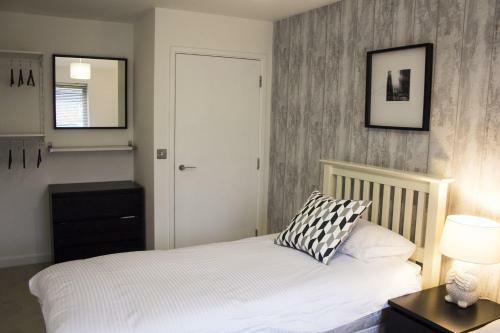 Spacious Central Family Apartment