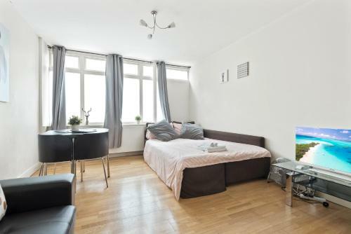 Angel Apartments