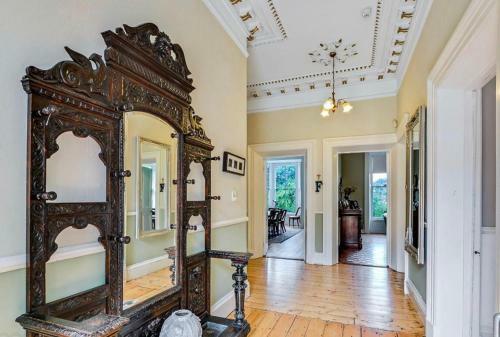 Villa Period House 6 Bedrooms