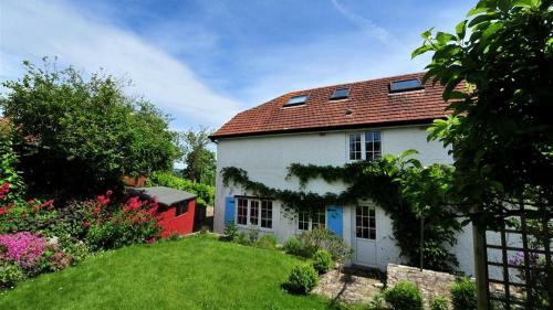 Corner Cottage