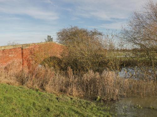 4 Bulmer Farm Lodge