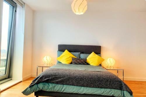 Modern Studio Apartment In Media City