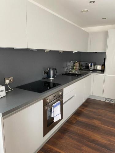 Modern 2 Bedroom Apartment In Manchester