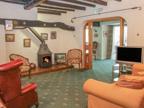 Rosehill Manor
