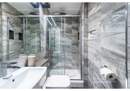 Modern Studios And Apartments, Manchester - Sk