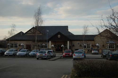 Best Western Plus Pastures Hotel