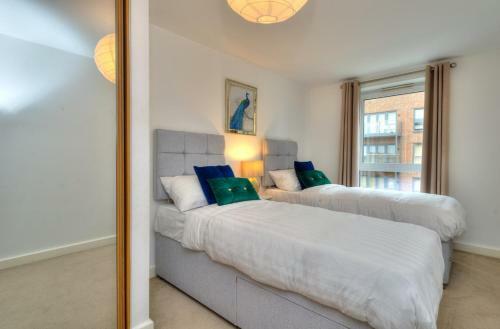 Executive Oakgrove Apartment