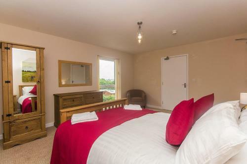 Hendy - First Floor Apartment