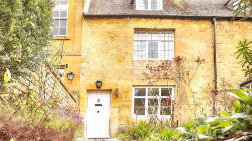 Magnolia Cottage