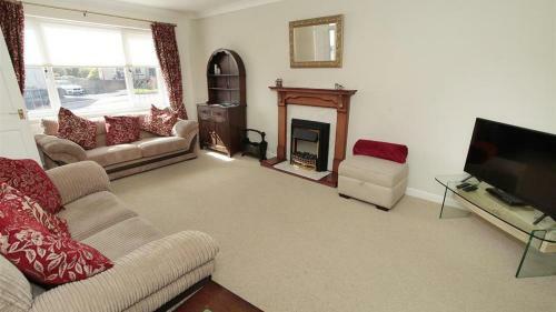 Ty Hyfryd, Limeslade