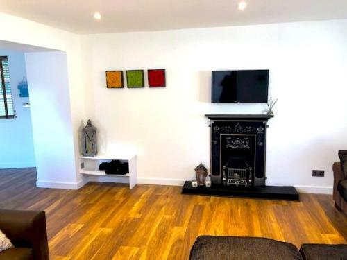 Beach Cottage Charming Cottage 2 Mins From The Beach