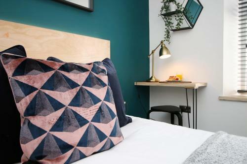 Aneurin House By Staybc