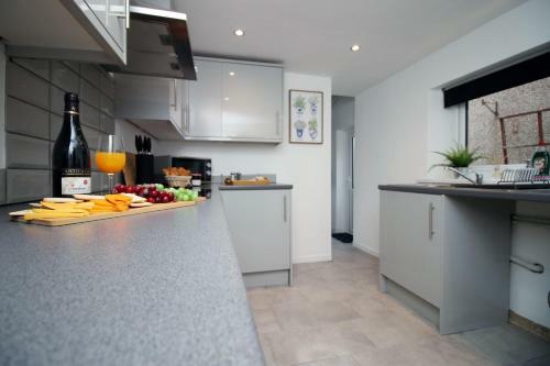 St Woolos Lodge By Staybc