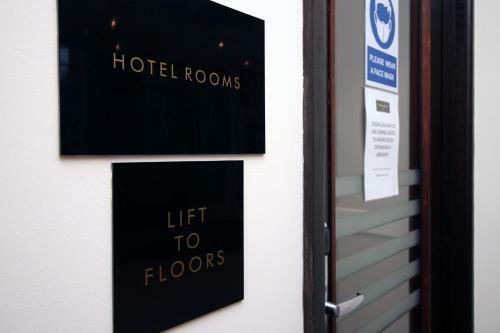 Silurian Hotel By Staybc Double Room