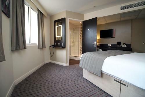 Silurian Hotel By Staybc Double Room