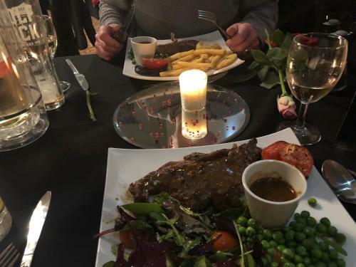 176 @newquay View - Families & Couples Only