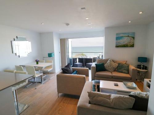 Apartment 3 Fistral Beach