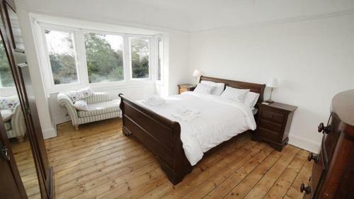 Caswell Bay House, Caswell