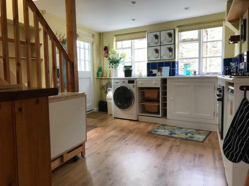 Cute 2 Bed Cottage In Newton Ferrers Devon