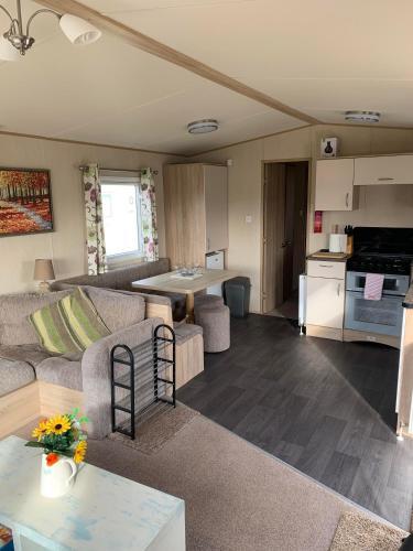Brand New 8 Berth Caravan - Sleeps 8